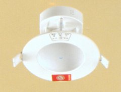 1358 三寸内反光型LED筒灯